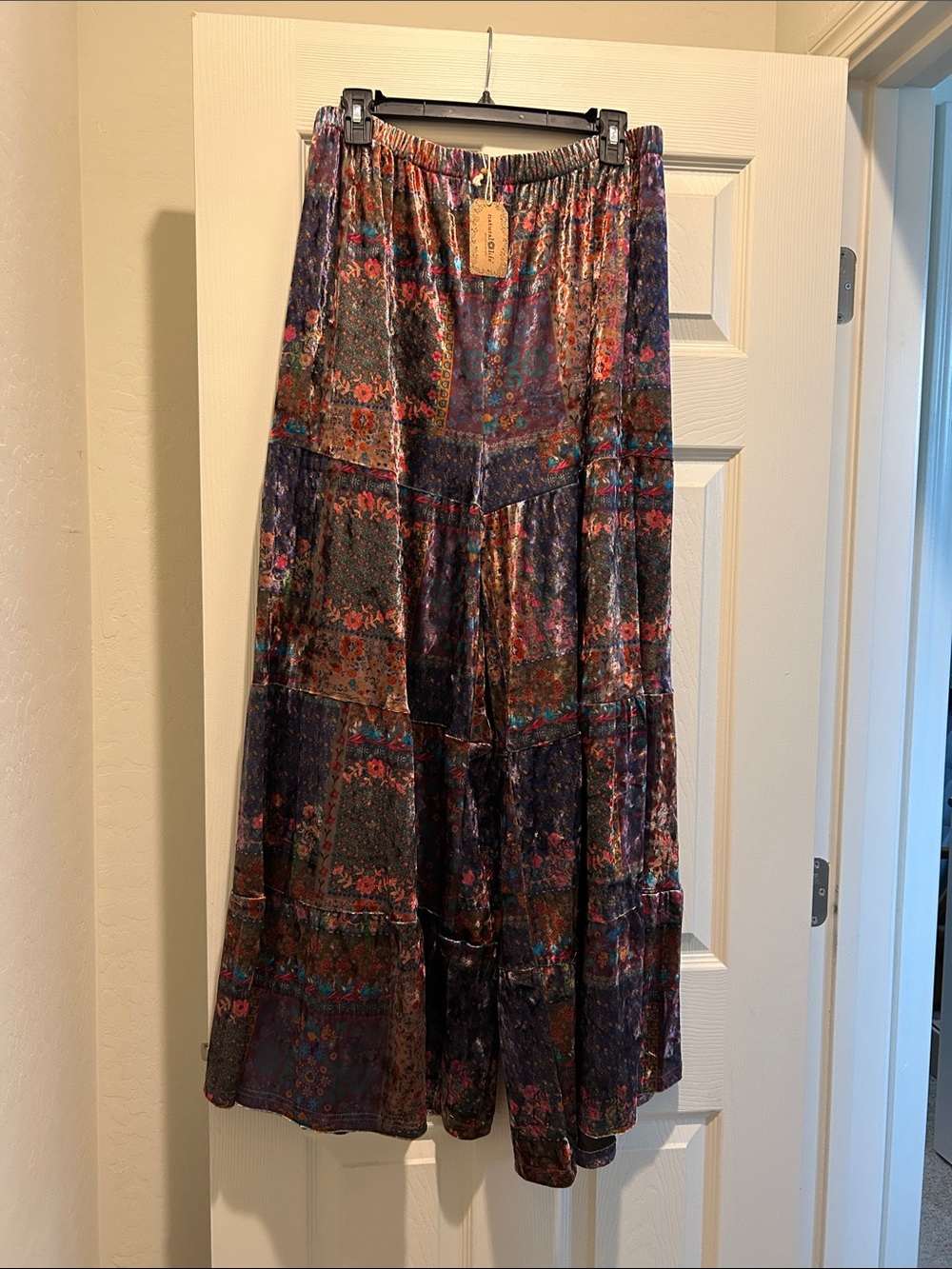NATURAL LIFE Dark Multi Floral Patchwork  wide leg pant (velvet)